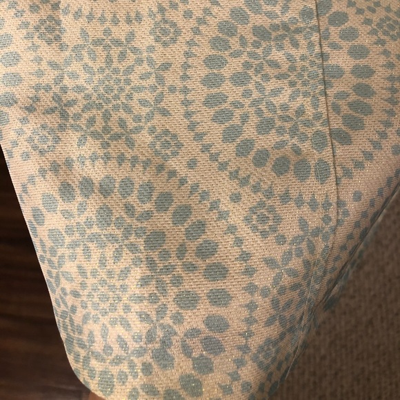 Dress - Picture 6 of 6